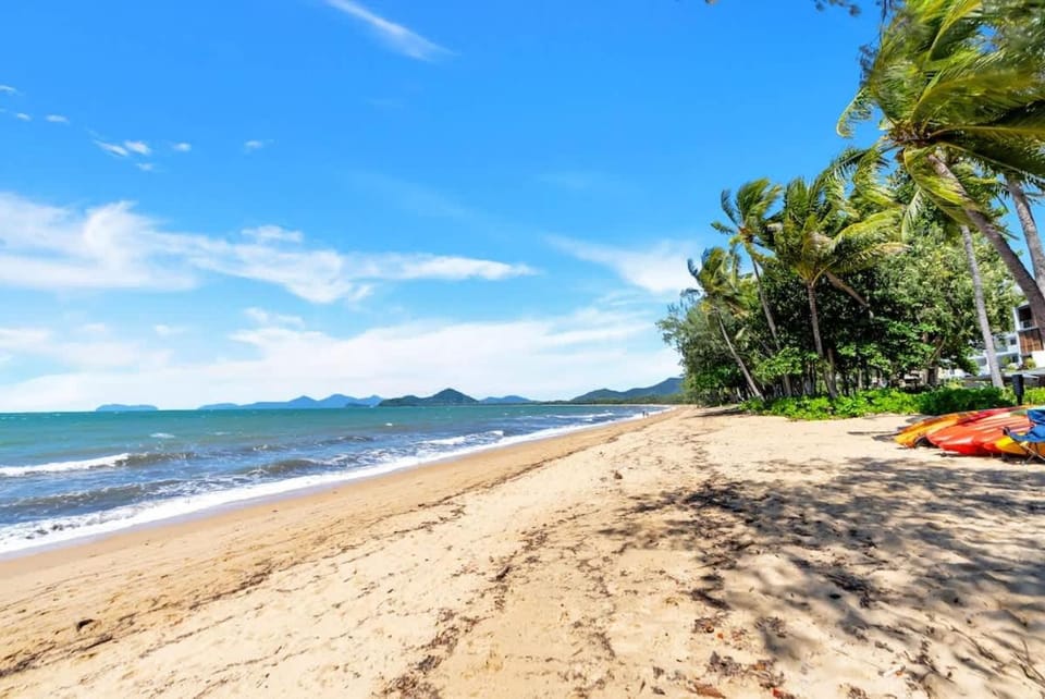 Mistral on Island Views - Pool Paradise on the Beach Apartment in Palm Cove