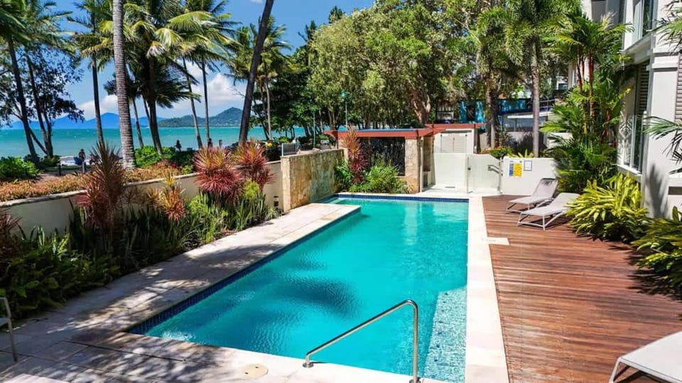 Mistral on Island Views - Pool Paradise on the Beach Apartment in Palm Cove