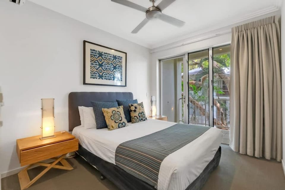 Mistral on Island Views - Pool Paradise on the Beach Apartment in Palm Cove