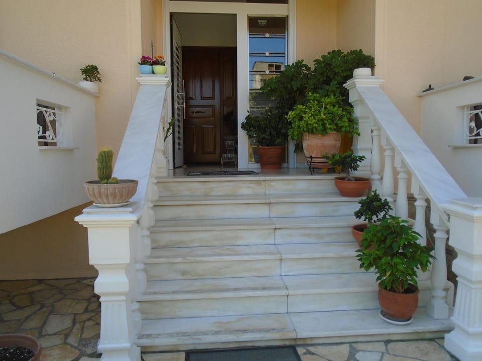 Finikes Studios Apartment in Euboea