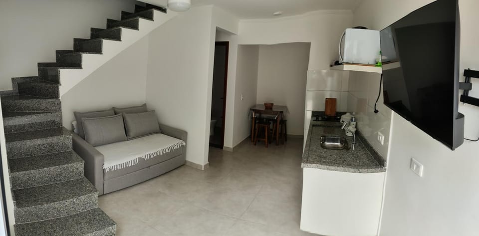 TV and multimedia, Kitchen or kitchenette, Living room