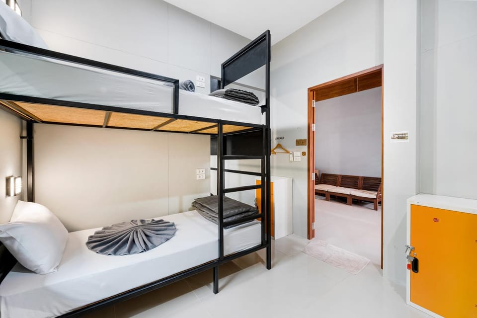 Bed, bunk bed