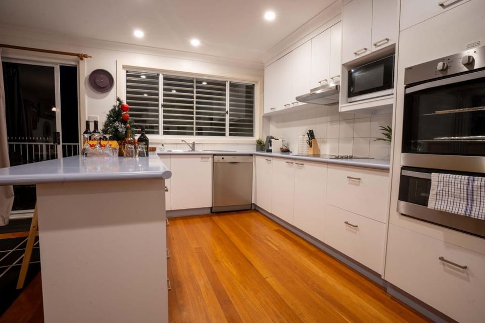 Kitchen or kitchenette, dishwasher, minibar, pet friendly, stove