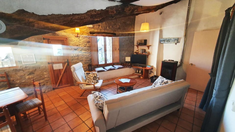 Living room, internet