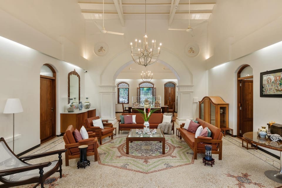 Living room, Seating area