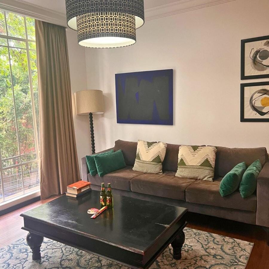Condesa Residence Campeche 6 2BR, 1BA Apartment with Expansive Living Space House in Mexico City