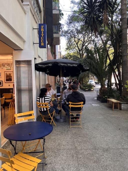 Property building, Restaurant/places to eat, Day