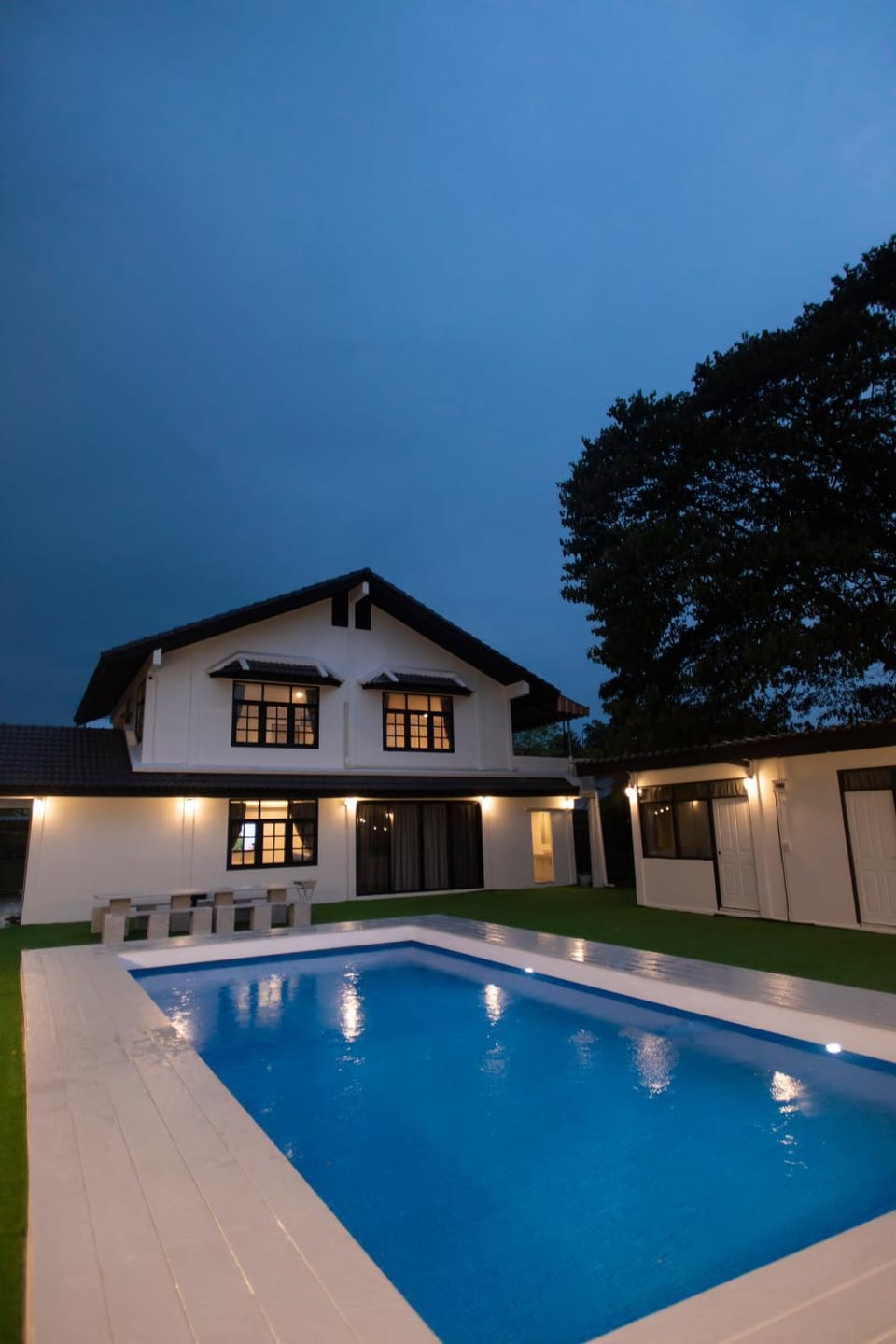 Property building, Night, Pool view, Swimming pool