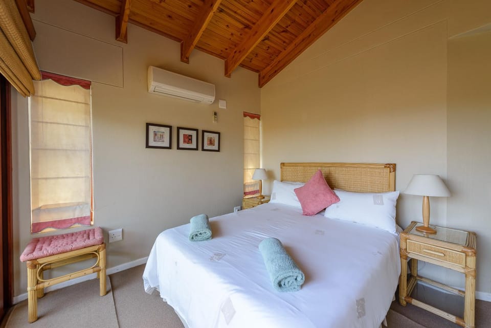 Bed, Bedroom, air conditioner