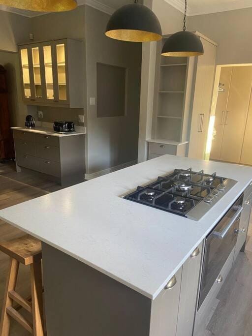 Solar Entertainers dream on Constantia wineroute House in Cape Town