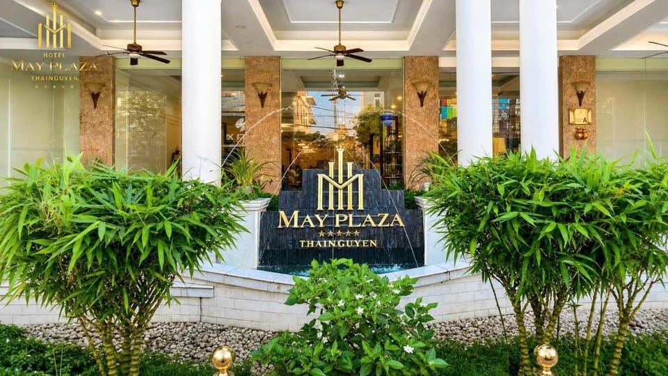 MAY PLAZA HOTEL Hotel in Vietnam
