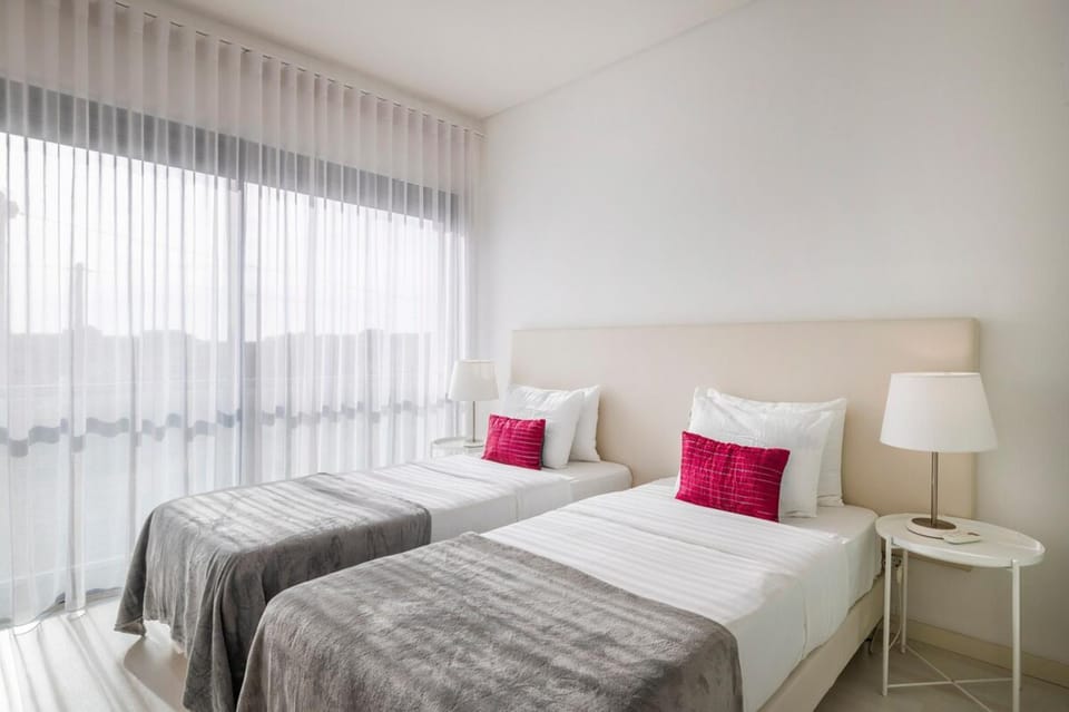 Quarteira Beach & Family Stay | Cavalo Preto Apartment in Quarteira