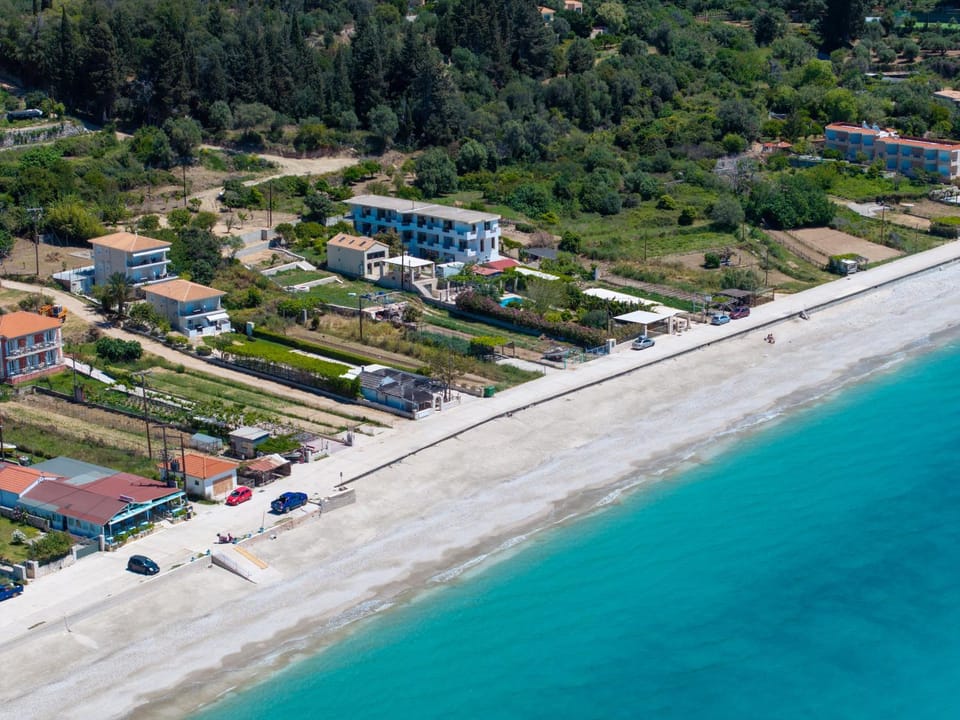 Property building, View (from property/room), Sea view, Location