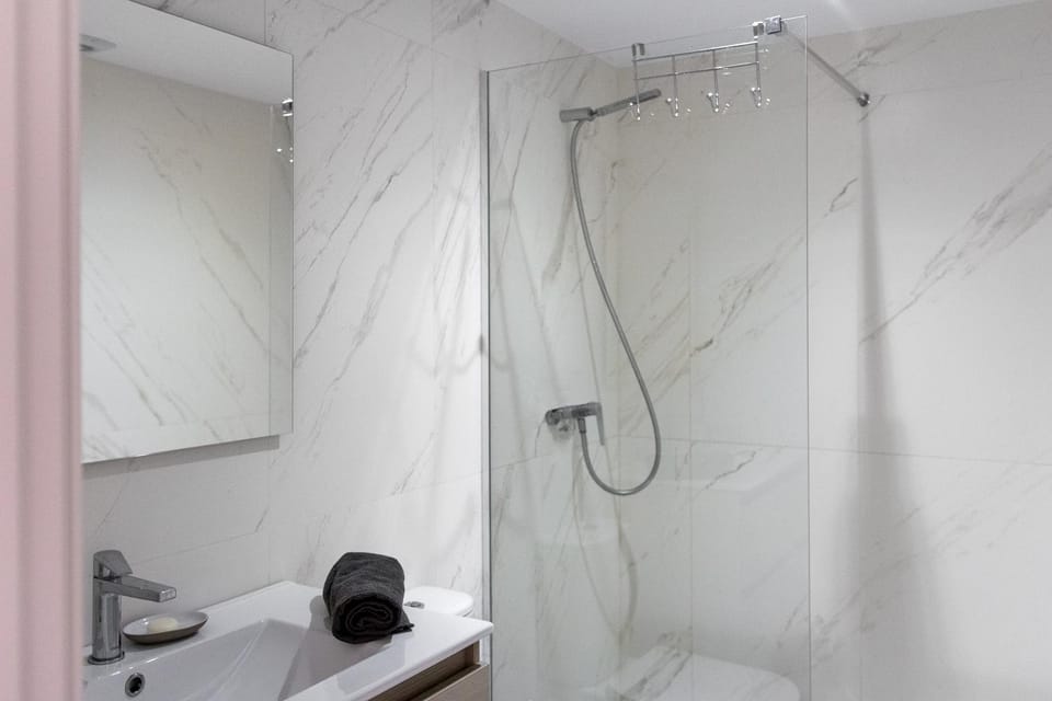 Shower, Bathroom