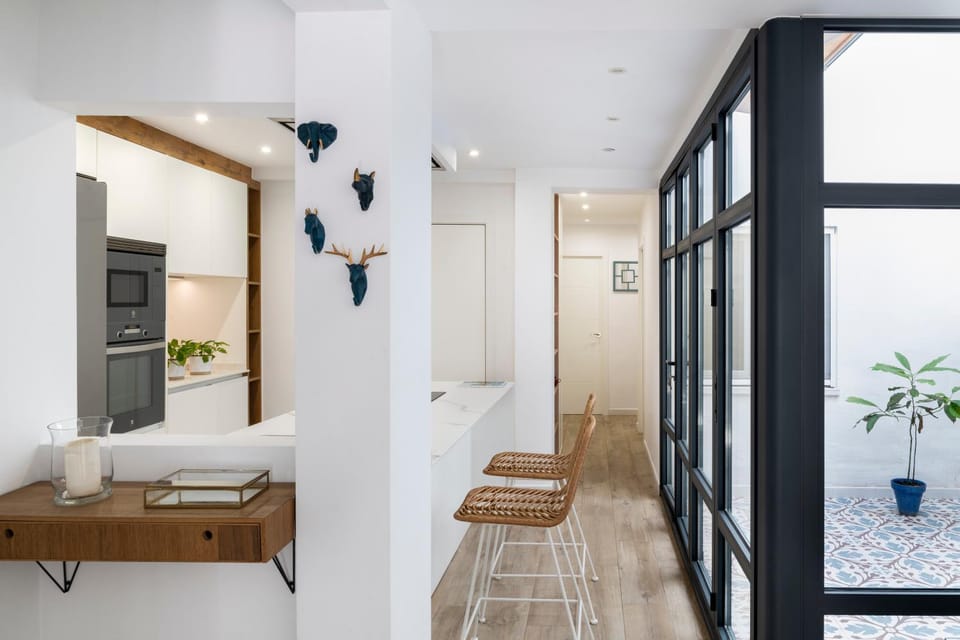 Kitchen or kitchenette, Lobby or reception, Bedroom