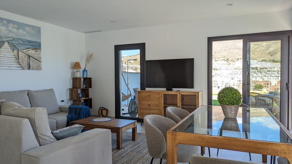 TV and multimedia, Seating area