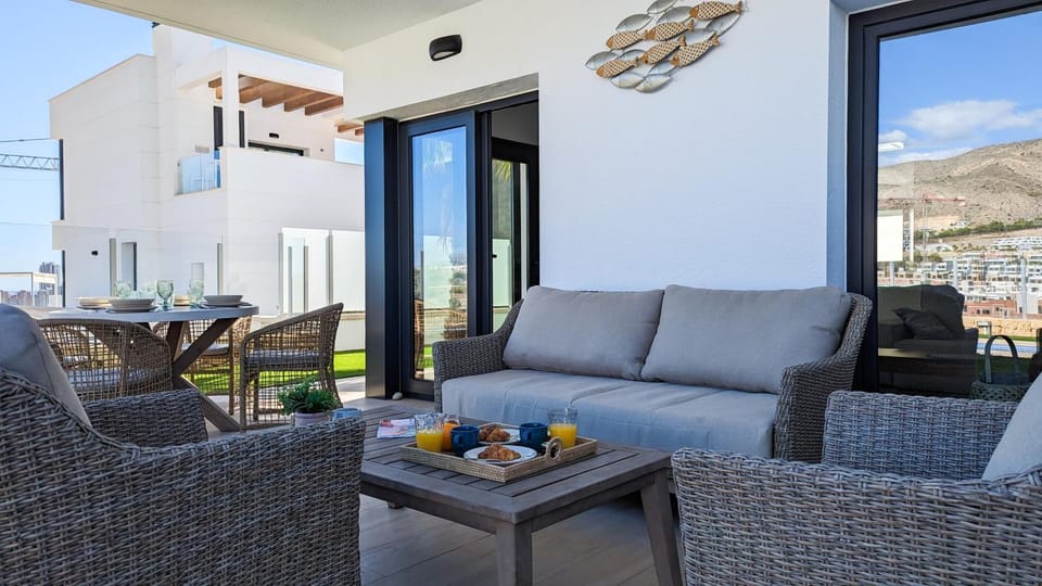 Patio, Balcony/Terrace