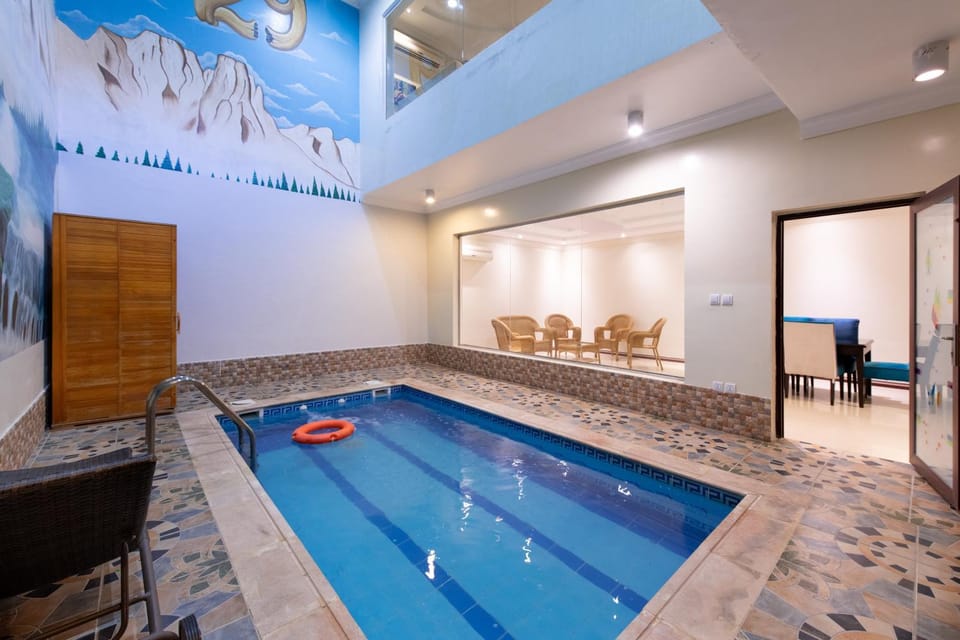 Pool view, Swimming pool