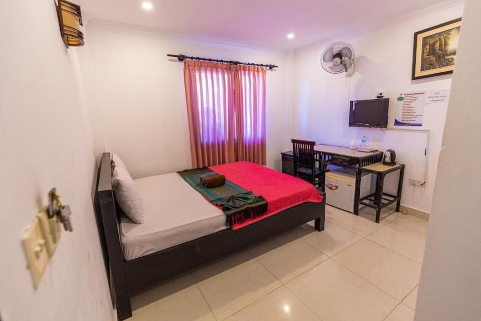 Bedroom, air conditioner