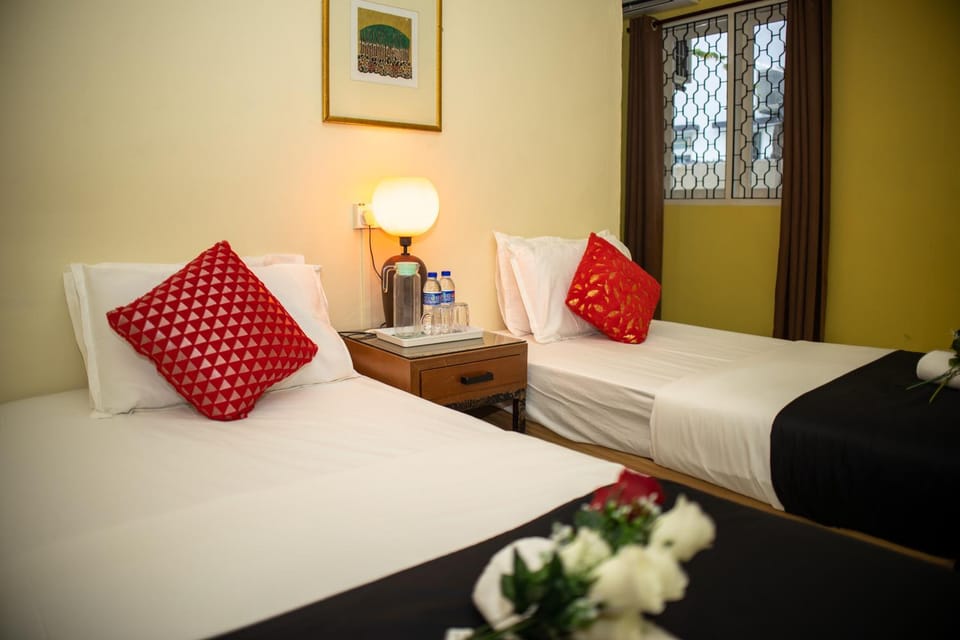 Bed, View (from property/room), Photo of the whole room, Bedroom