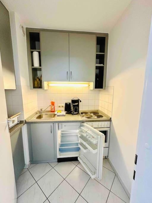 Schwabing-Studio great sunset view & balcony Apartment in Munich