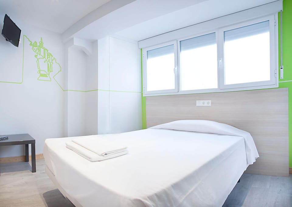 Patio, Bathroom, Balcony/Terrace, Food and drinks, Photo of the whole room, Bedroom, Drinks