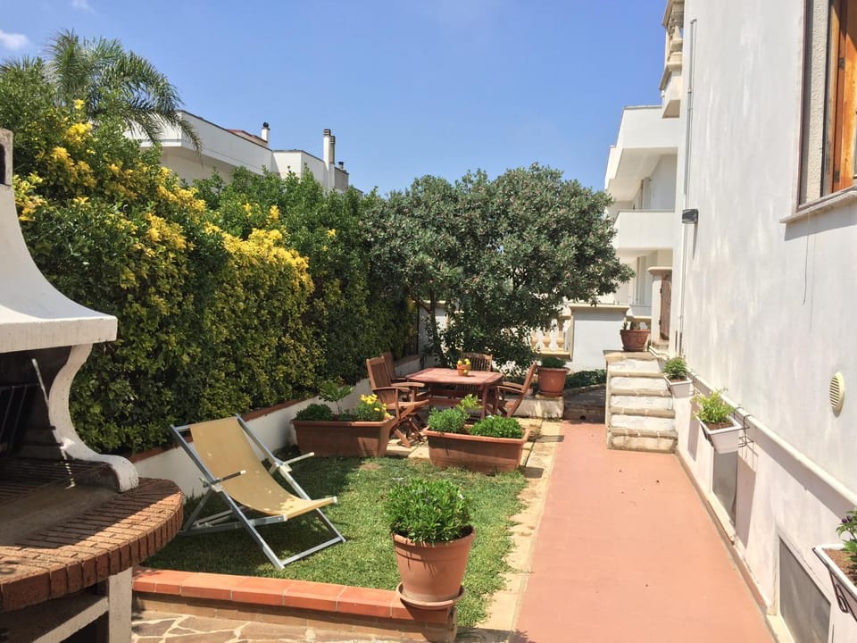 BBQ facilities, Garden