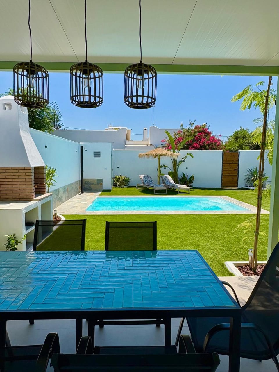 Patio, BBQ facilities, Garden, View (from property/room), Balcony/Terrace, Dining area, Garden view, Pool view, Swimming pool, Swimming pool, sunbed