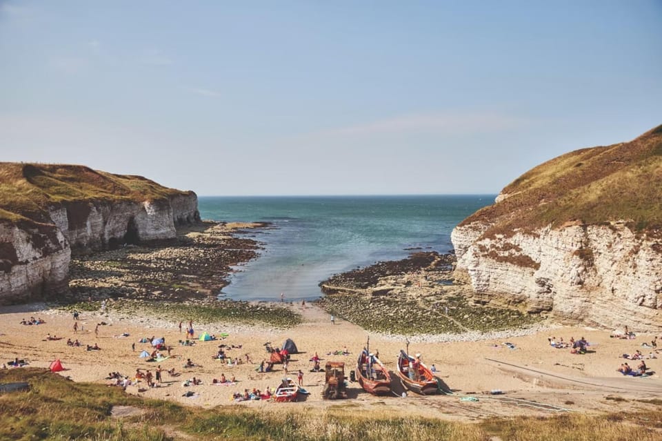 Caravan Hire Thornwick Bay Campground/ 
RV Resort in England