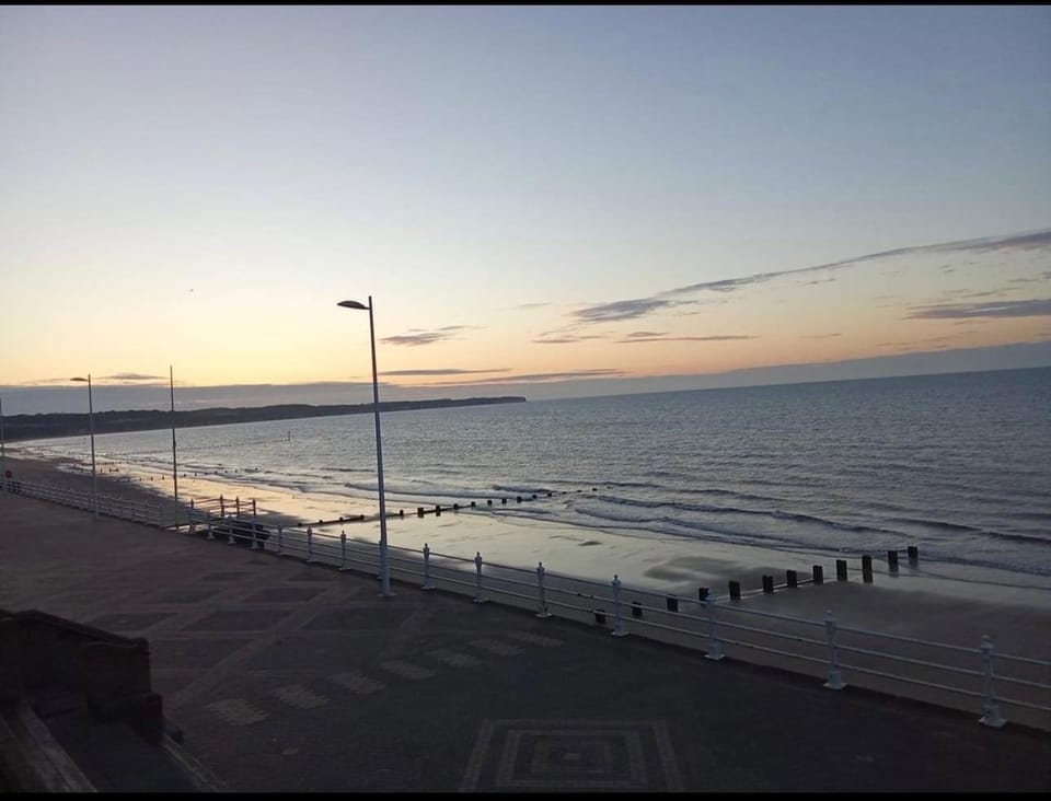 Caravan Hire Thornwick Bay Campground/ 
RV Resort in England
