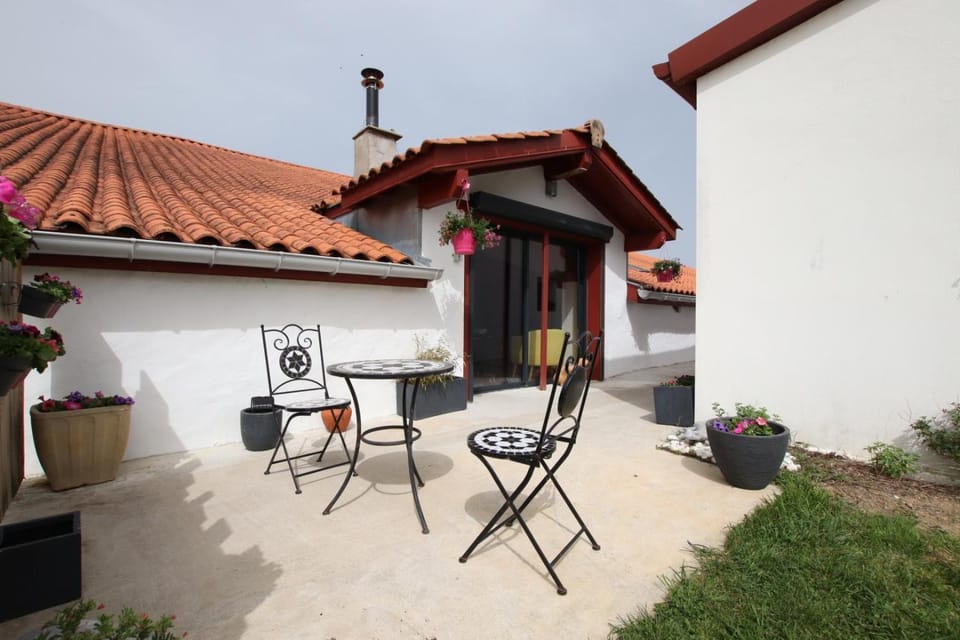 Xokoan House in Sare