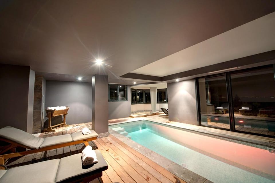 Hot Tub, Massage, Sauna, Steam room, Spa and wellness centre/facilities, Swimming pool, Swimming pool