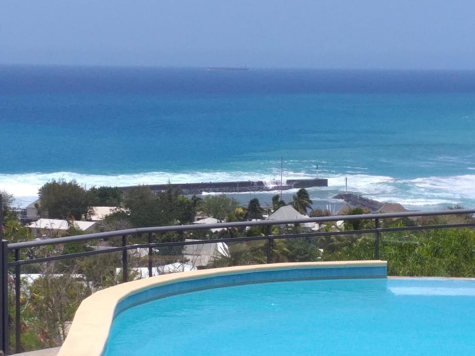 Pool view, Sea view, Swimming pool