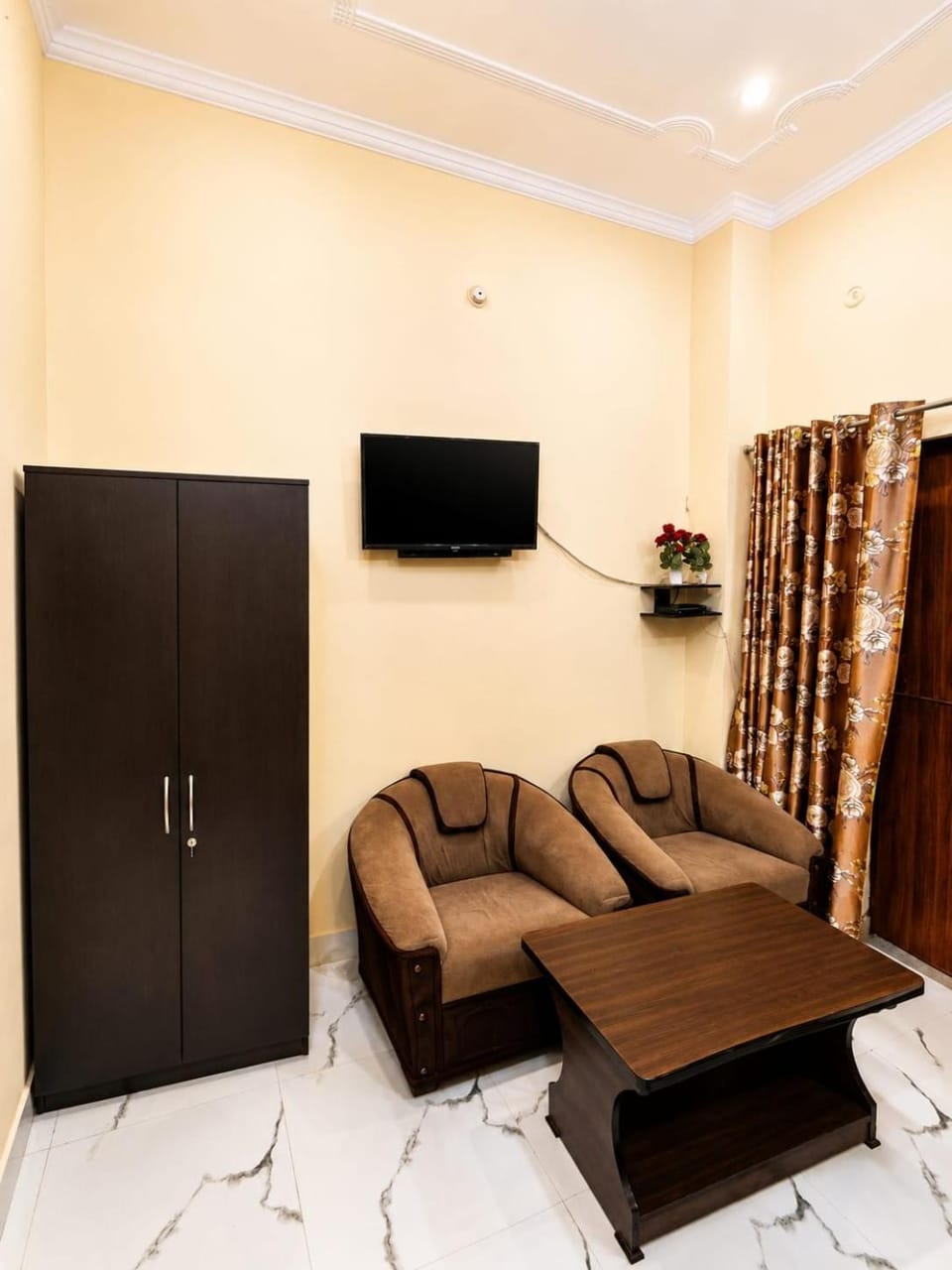 TV and multimedia, Seating area