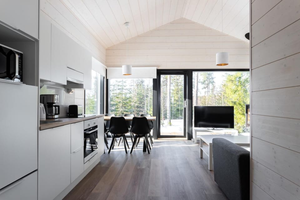 Communal lounge/ TV room, TV and multimedia, Kitchen or kitchenette