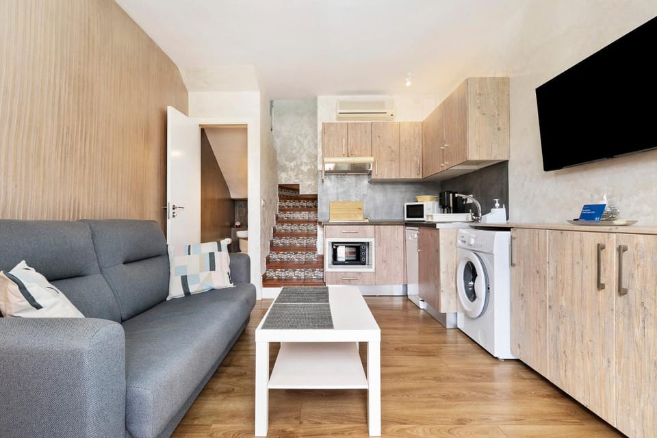Property building, Living room