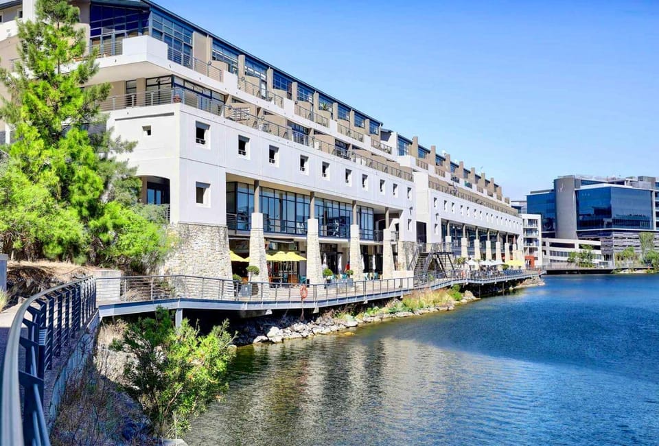 Property building, Lake view