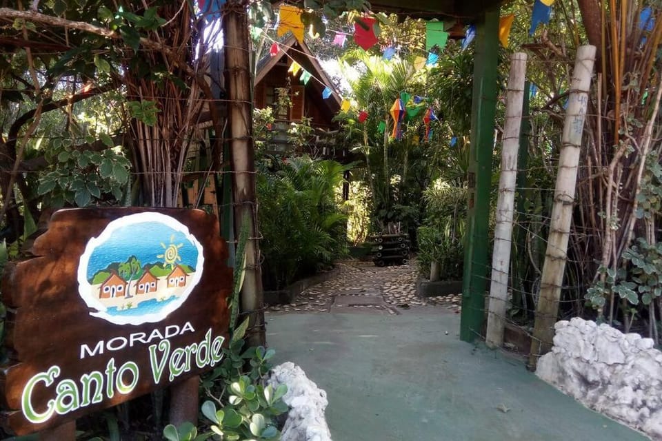 Chalé de Madeira nr01 - Exuberante Flora e Fauna - IMBASSAI Chalet in Imbassaí