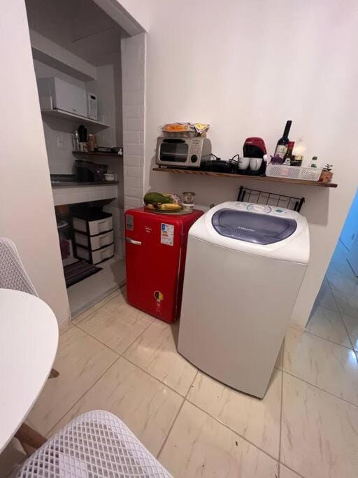 Kitchen or kitchenette, minibar, oven, pet friendly, stove, toaster, washing machine