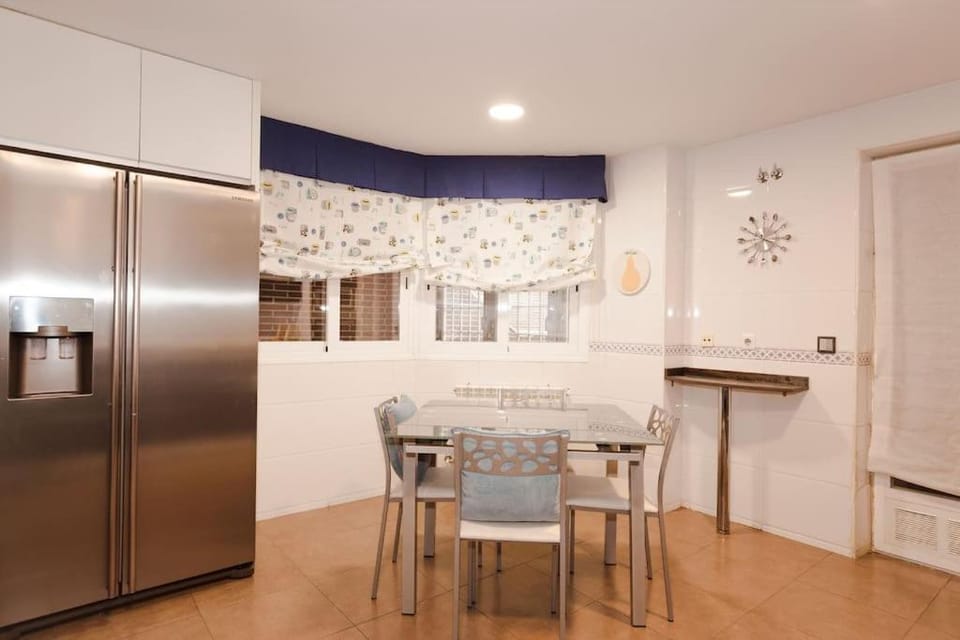 Madrid sofia resort House in Madrid