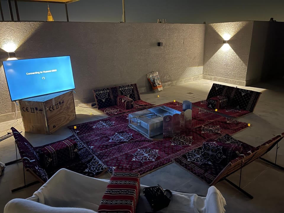 شقة خاصة بعمارة سكنية مع سطح خاص وبلكونة luxorious penthouse apartment Apartment in Riyadh
