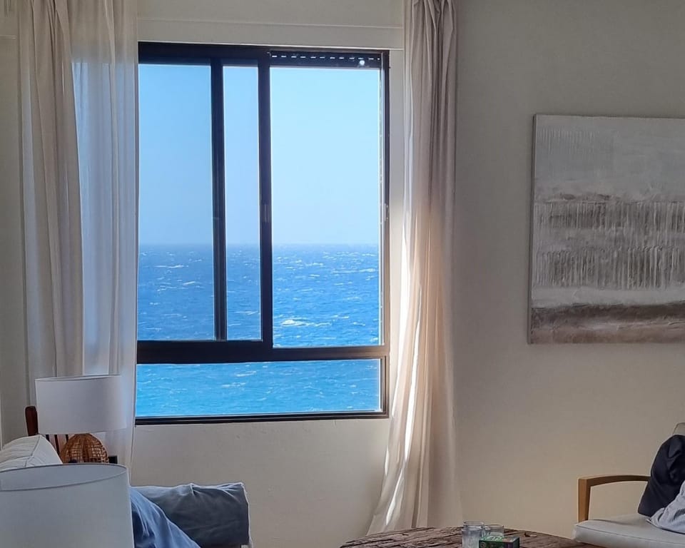 Living room, Sea view