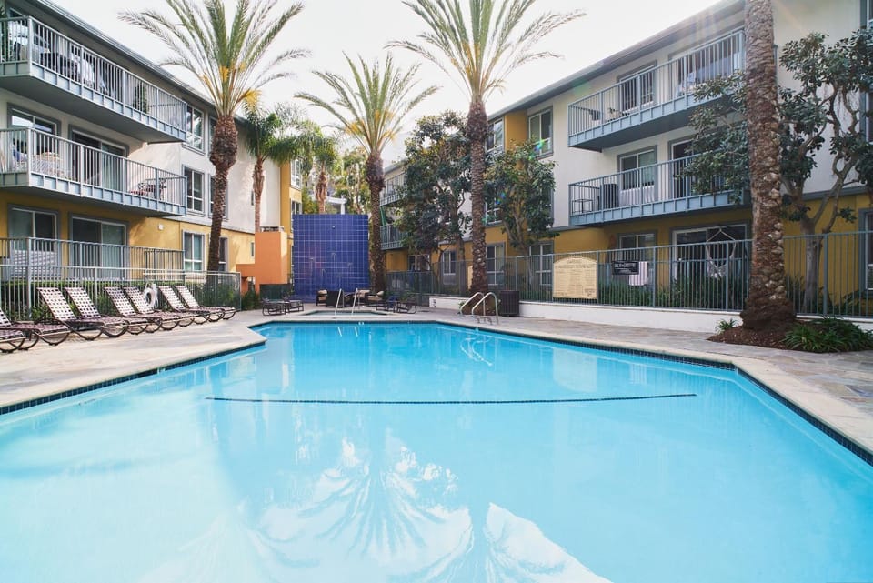 Pool view, Swimming pool