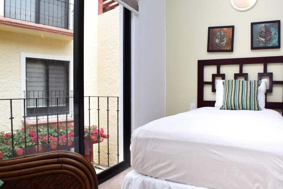 Bed, Balcony/Terrace, Photo of the whole room, Bedroom