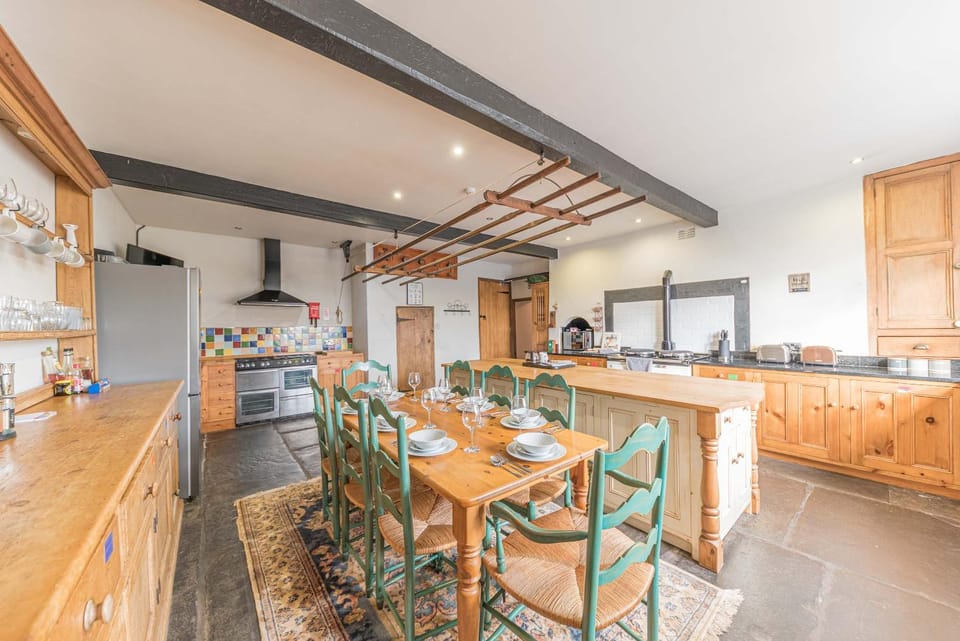 Historic St Bees Farmhouse Hot Tub Games Summer Gatherings House in Saint Bees
