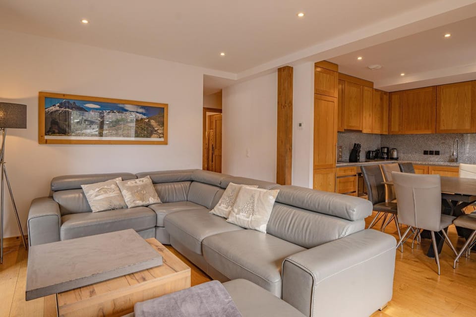Grand Paradis- Modern 3 bedroom apartment with spectacular views Apartment in Chamonix