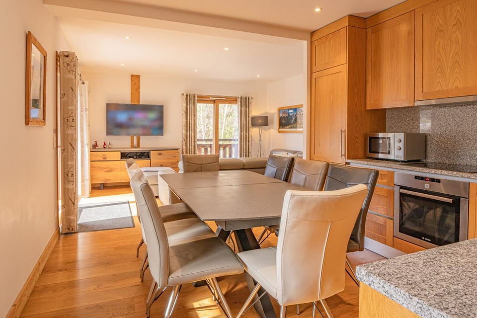 Grand Paradis- Modern 3 bedroom apartment with spectacular views Apartment in Chamonix