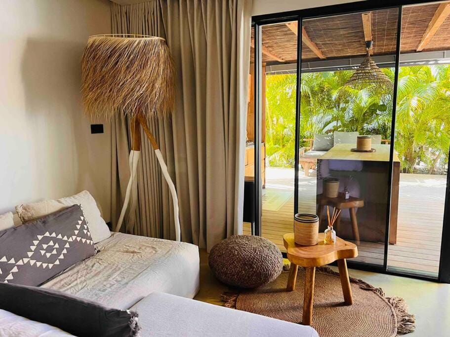 Living room, Photo of the whole room, Seating area, Bedroom
