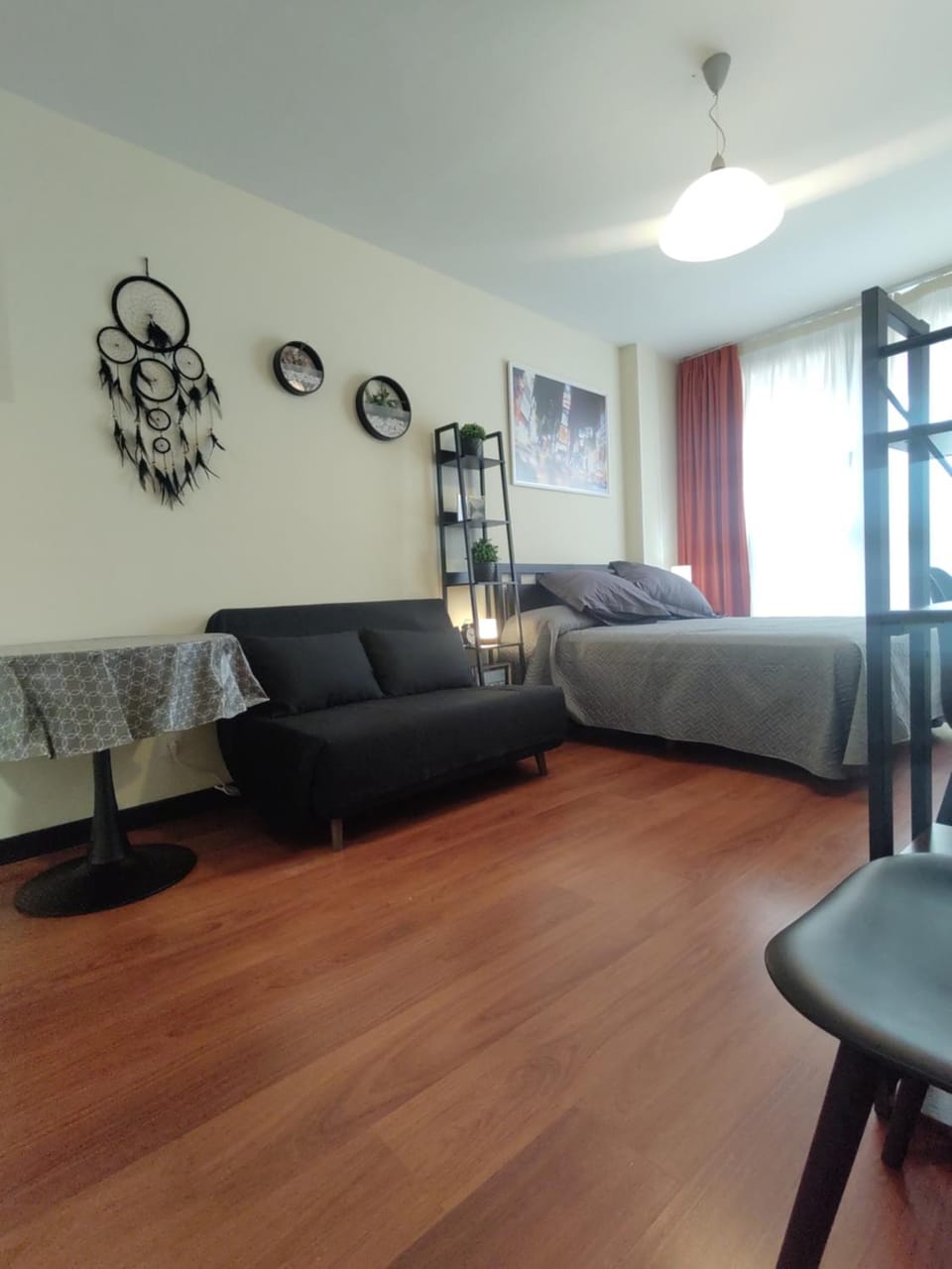 Living room, Photo of the whole room, Seating area