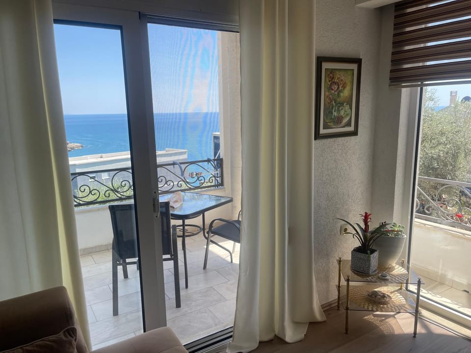 View (from property/room), Balcony/Terrace, Sea view